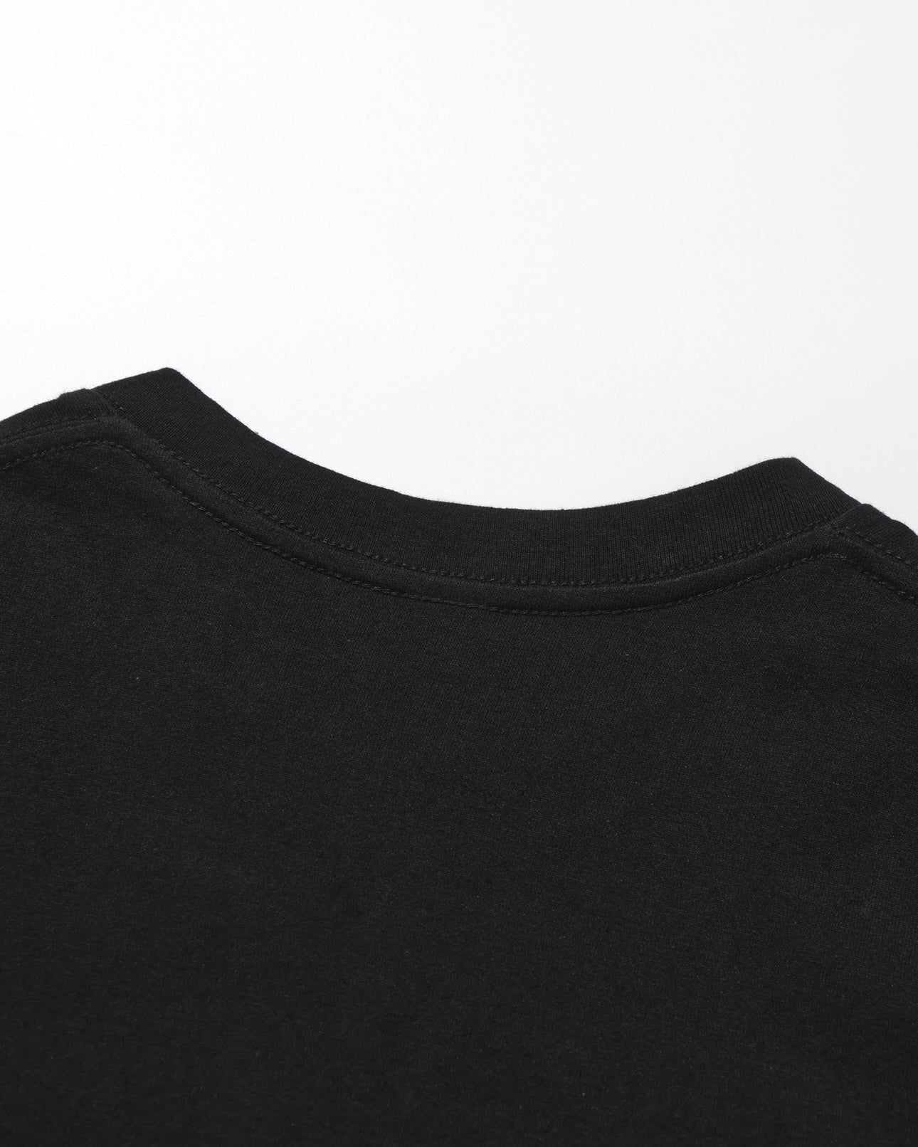 PILI Black Logo T-Shirt